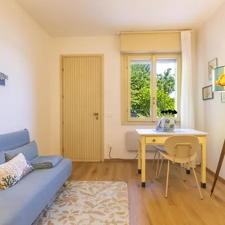 Il Gianlupo Azzurro By Interhome * ベルジラーテ